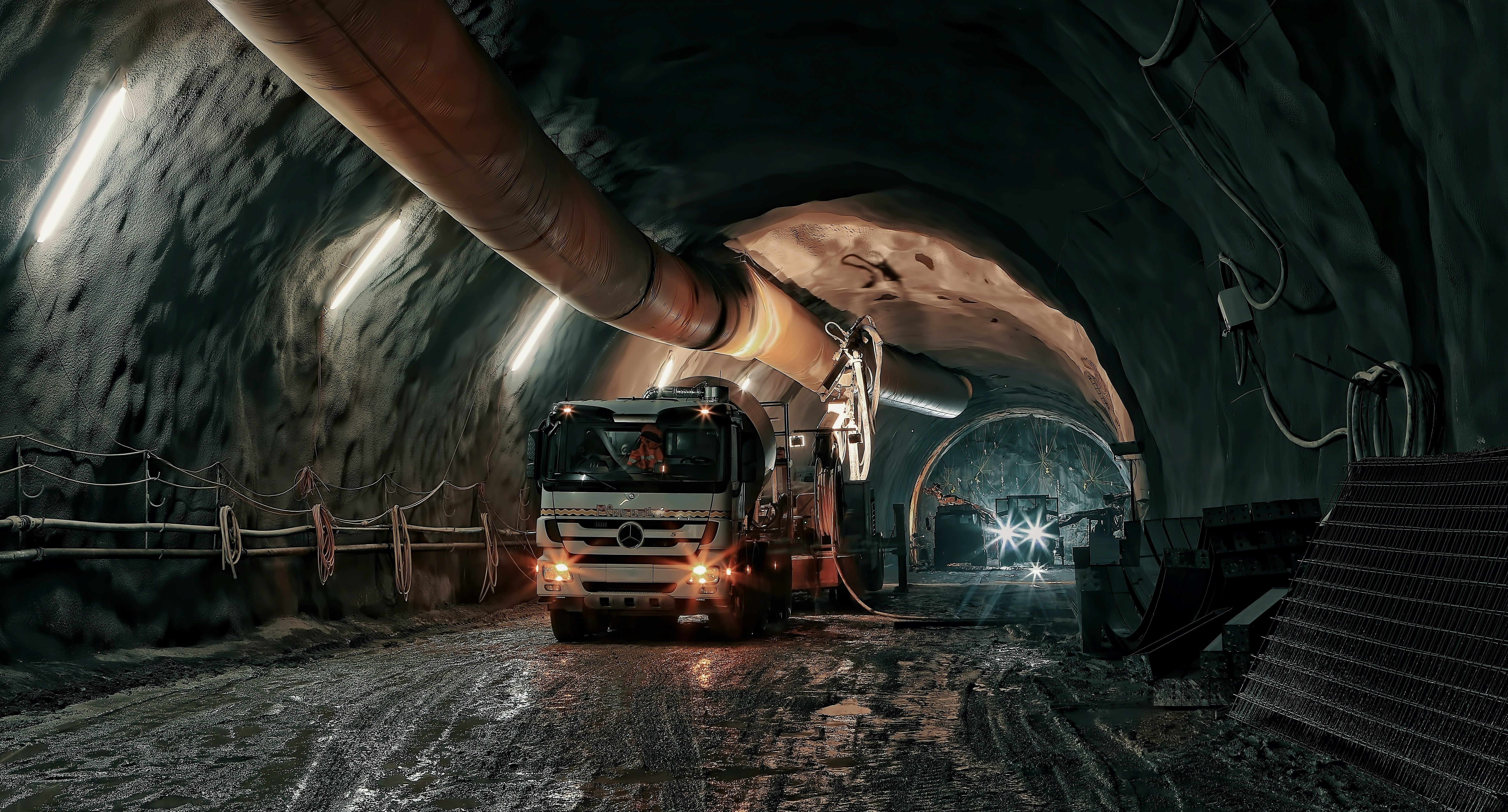 Untertagebau Bergwerk Zwitschern LKW Reichweite rtls